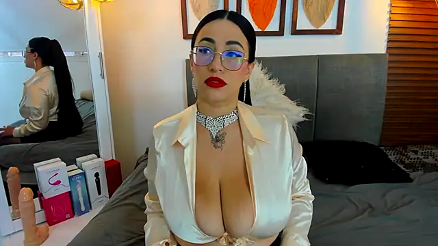 Scarleth swann online show from February 27, 2026, 11:43 am