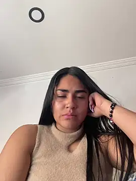 Charlotte cute18 online show from December 14, 2024, 5:14 pm