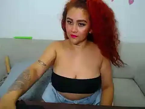 loly bigbooty4u online show from December 19, 2024, 8:23 am