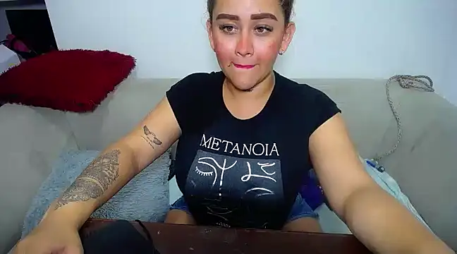 loly bigbooty4u online show from December 29, 2024, 8:15 pm