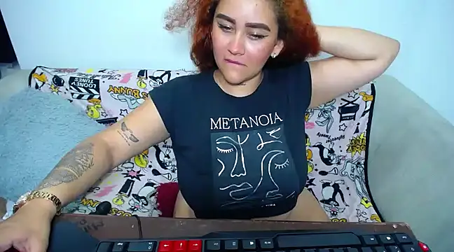 loly bigbooty4u online show from January 28, 2025, 3:25 am