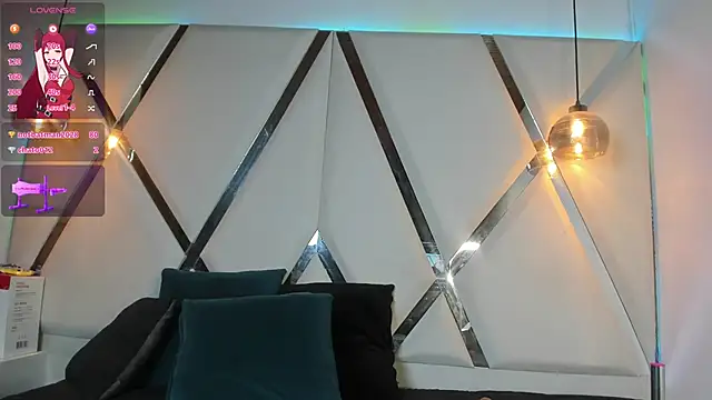 MarielQueenx online show from December 6, 2024, 6:15 am