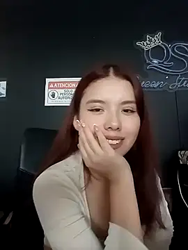 MarielQueenx online show from December 18, 2024, 4:49 pm