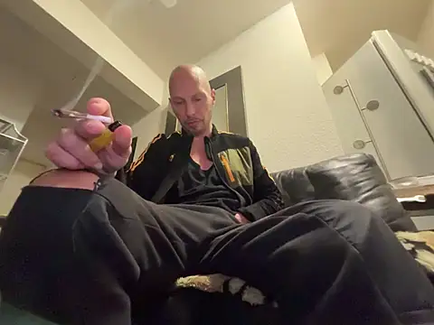 Snapshot of Germankink chatting on December 18, 2024, 4:28 pm Germankink online show from December 18, 2024, 4:28 pm