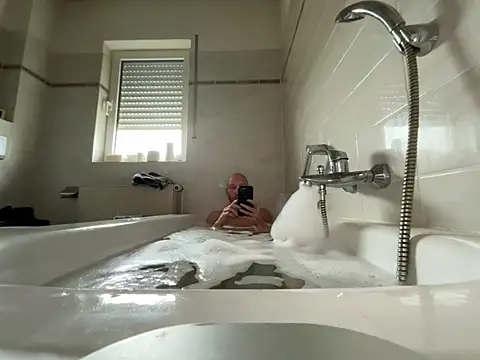 Snapshot of Germankink chatting on December 31, 2024, 11:20 am Germankink online show from December 31, 2024, 11:20 am