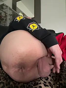 Snapshot of Germankink chatting on February 9, 2025, 3:12 pm Germankink online show from February 9, 2025, 3:12 pm