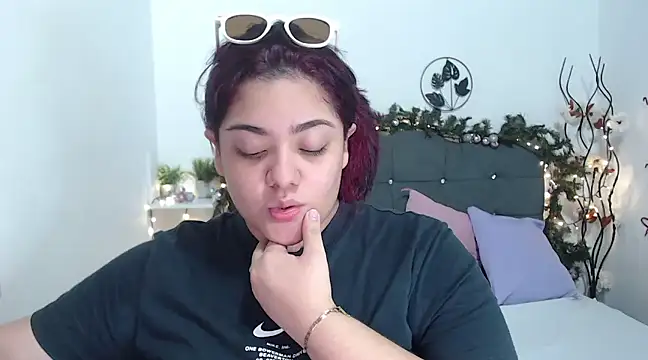 KathyGonzalez online show from December 23, 2024, 11:25 am