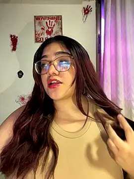 KathyGonzalez online show from October 17, 2025, 11:35 am