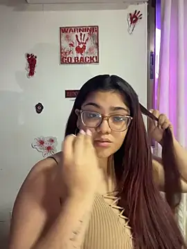 KathyGonzalez online show from October 24, 2025, 9:22 pm