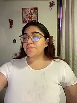 KathyGonzalez online show from October 28, 2025, 10:52 am