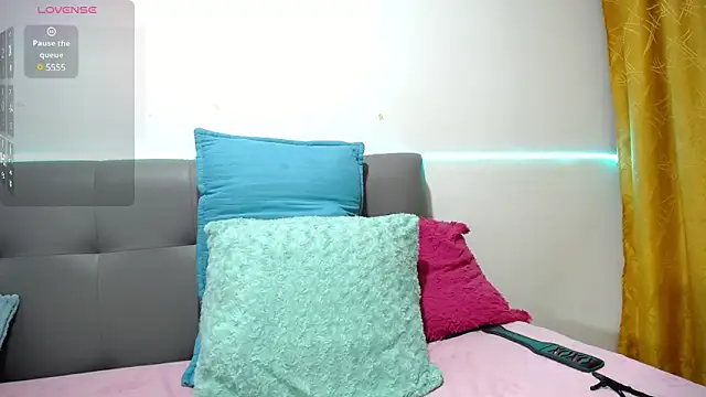 SexyLatinsx online show from February 18, 2025, 7:30 pm