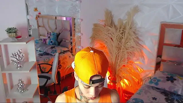 Jonesliam23 online show from January 7, 2026, 6:54 pm