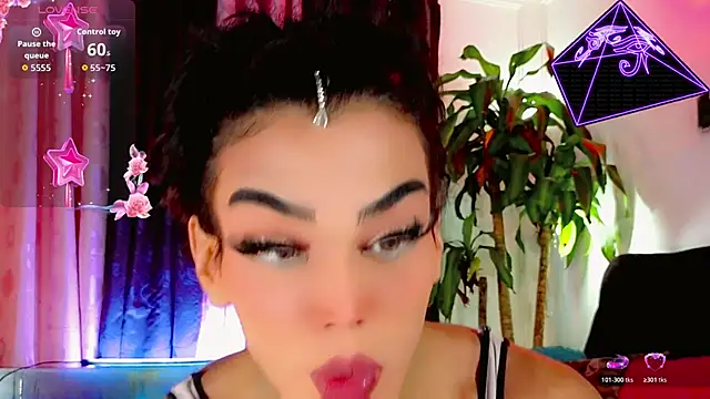 Snapshot of the-horus-girl chatting on April 29, 2026, 8:37 pm the-horus-girl online show from April 29, 2026, 8:37 pm
