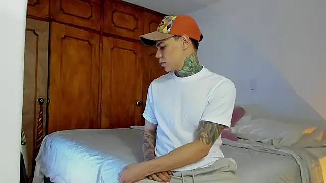 Jordyrodriiguez online show from December 22, 2024, 10:15 pm