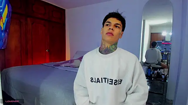 Jordyrodriiguez online show from January 7, 2025, 8:45 am