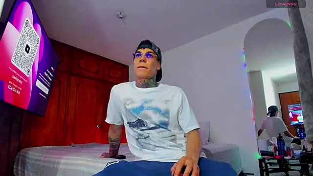 Jordyrodriiguez online show from January 11, 2025, 3:34 am