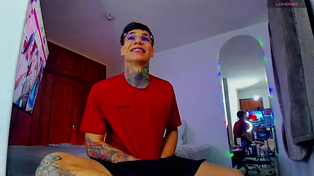 Jordyrodriiguez online show from January 14, 2025, 2:29 am