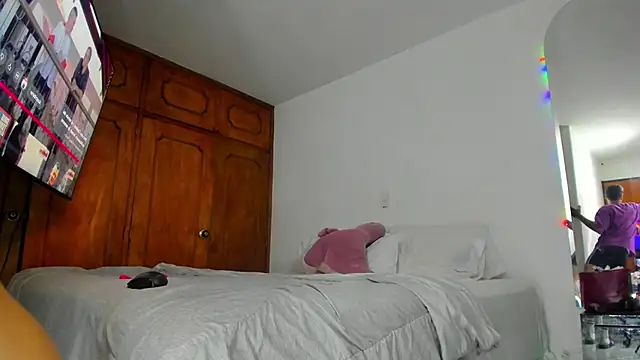 Jordyrodriiguez online show from February 20, 2025, 3:34 am