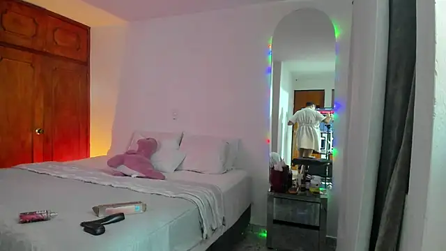 Jordyrodriiguez online show from February 27, 2025, 2:32 am