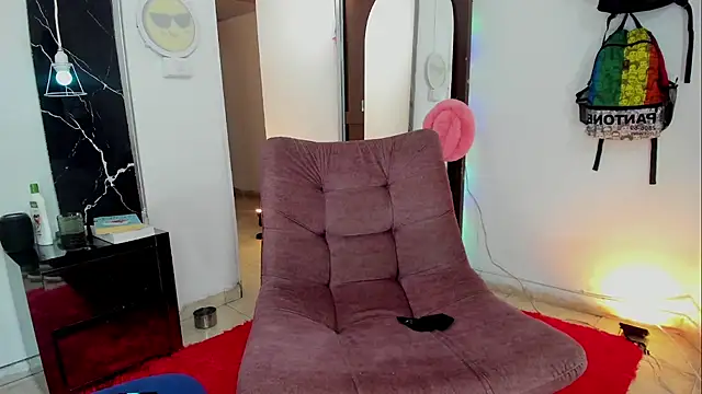 Jordyrodriiguez online show from November 29, 2025, 1:19 am