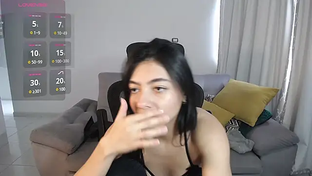 Liissa cute  online show from December 3, 2024, 6:49 pm