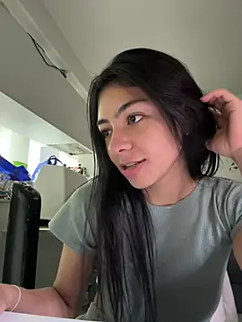 Liissa cute  online show from December 9, 2024, 12:45 am