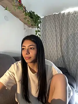 Liissa cute  online show from September 22, 2025, 4:09 pm