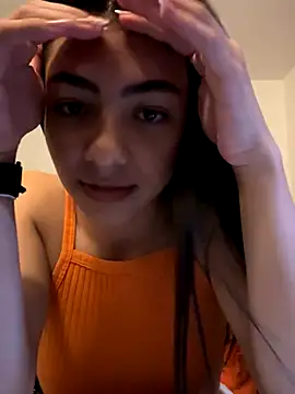 Liissa cute  online show from October 19, 2025, 11:49 pm