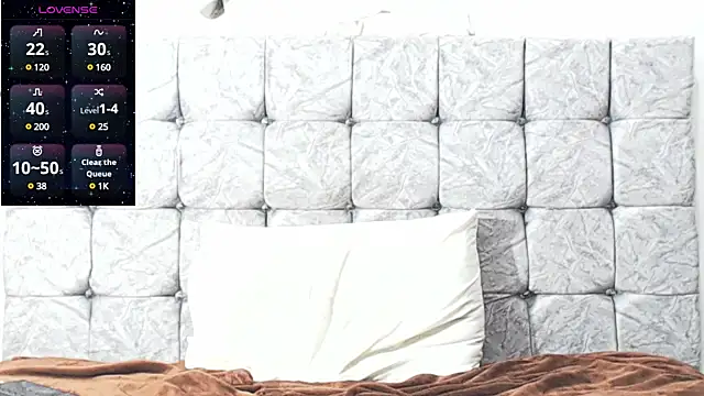 Snapshot of swimmer_summer chatting on December 17, 2024, 10:11 pm swimmer summer online show from December 17, 2024, 10:11 pm