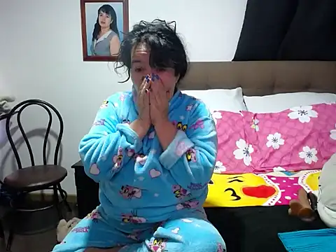 Sweeetness Milf online show from January 12, 2025, 12:23 pm