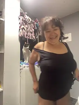 Sweeetness Milf online show from November 30, 2025, 2:32 pm