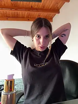 Lolykush online show from September 16, 2025, 4:52 pm