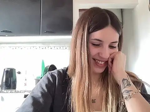 Lolykush online show from September 17, 2025, 5:25 pm