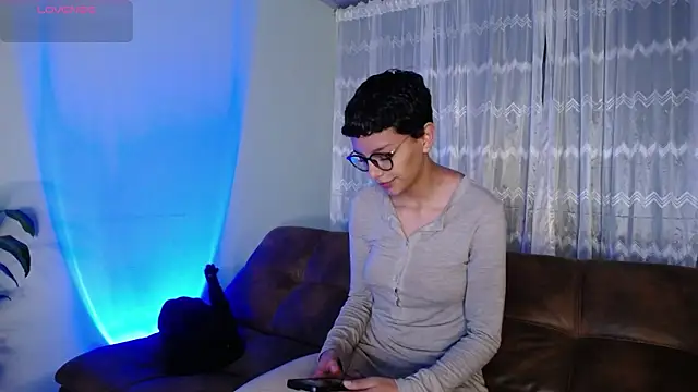 peyton golden1 online show from March 19, 2025, 1:21 am