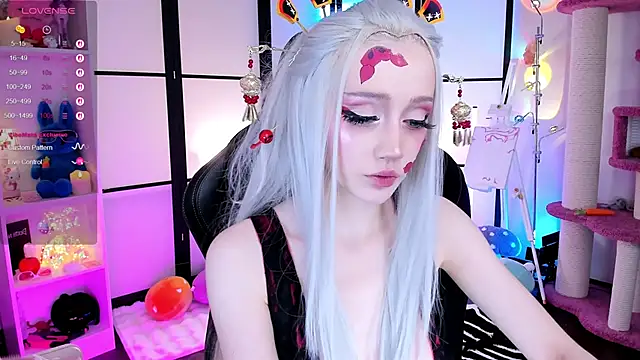 LilithLin online show from March 30, 2026, 6:42 pm