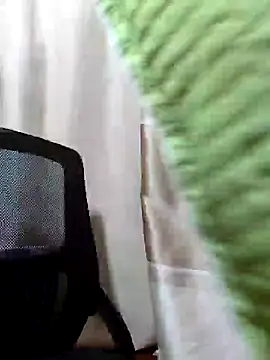 Snapshot of _Mira_69_ chatting on November 27, 2025, 10:39 am Mira 69 online show from November 27, 2025, 10:39 am