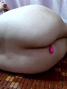 Snapshot of _Mira_69_ chatting on February 19, 2026, 5:20 pm Mira 69 online show from February 19, 2026, 5:20 pm