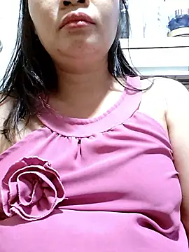 Snapshot of _Mira_69_ chatting on April 8, 2026, 11:59 pm Mira 69 online show from April 8, 2026, 11:59 pm