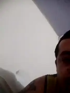 juanbenitez2 online show from March 18, 2025, 5:20 am