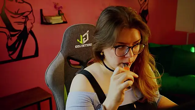 KeytSilvas online show from December 11, 2024, 5:53 am