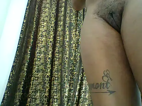 PrettyPrincess14 online show from November 14, 2025, 9:52 am