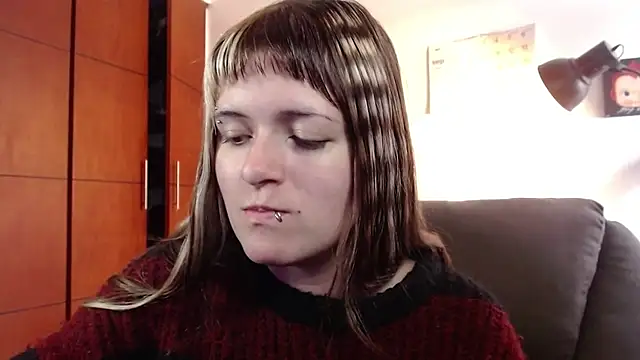 NEXT DOOR GIRL  online show from September 28, 2025, 1:38 pm