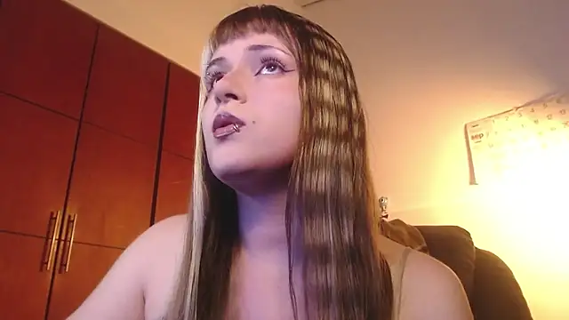 NEXT DOOR GIRL  online show from October 1, 2025, 10:05 pm