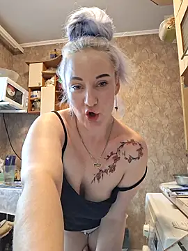 Snapshot of Tina_Alev chatting on July 6, 2026, 4:09 pm Tina Alev online show from July 6, 2026, 4:09 pm