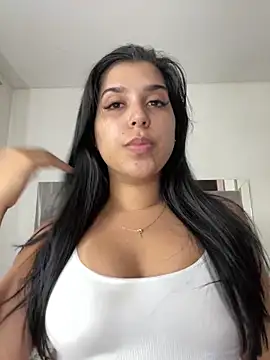 NiaSoler online show from December 26, 2024, 8:42 pm