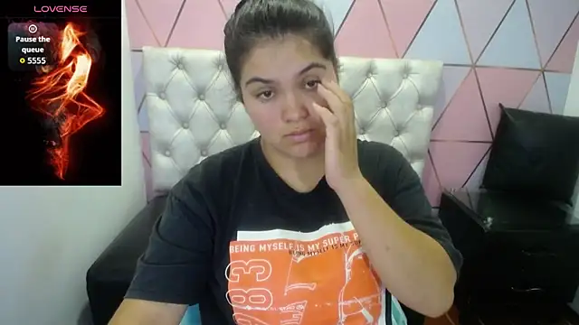 Marinasexxx online show from October 17, 2025, 8:33 pm