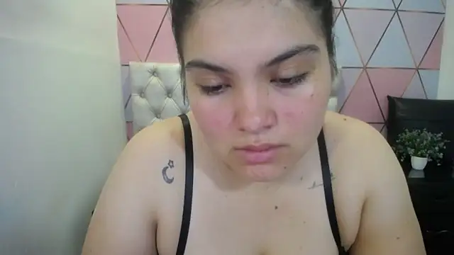 Marinasexxx online show from March 24, 2026, 6:46 pm