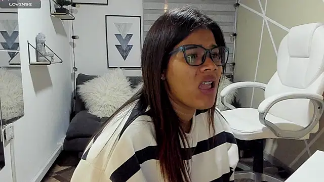 Enma  clark online show from March 14, 2026, 4:07 am