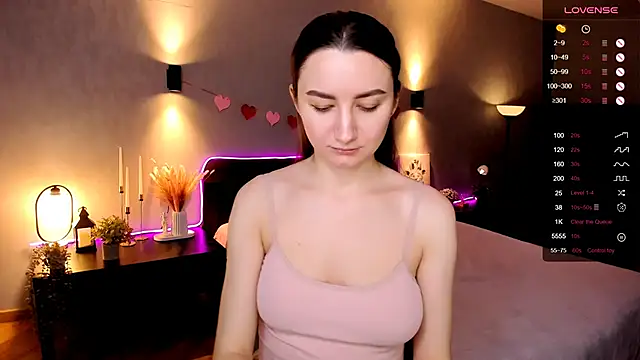 annacooleman online show from November 11, 2025, 2:33 am