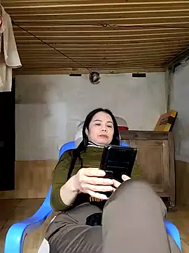Tinease online show from March 1, 2025, 2:34 pm